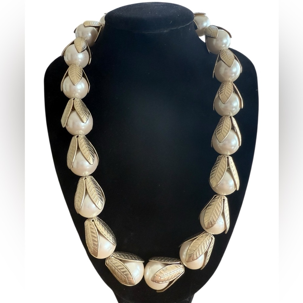 BELLA JACK Chic Gold-Tone Faux Pearl Necklace